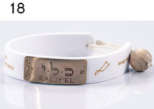 Carica l'immagine nel visualizzatore di Gallery, 18) KALIY’EL - 16 a 21 Giugno, bracciale caucciù piastrina bronzo