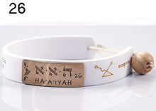 Carica l'immagine nel visualizzatore di Gallery, 26) HA’A’IYAH - 1° al 2 Agosto, bracciale caucciù piastrina bronzo