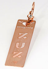 Carica l'immagine nel visualizzatore di Gallery, 07) ‘AKA’AYAH - 21 a 25 Aprile - Orecchino in bronzo satinato, orecchino bronzo satinato