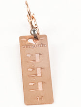 Carica l'immagine nel visualizzatore di Gallery, 41) HAHAHE’EL - 14 a 18 Ottobre - Orecchino in bronzo satinato, orecchino bronzo satinato