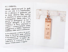 Carica l'immagine nel visualizzatore di Gallery, 50) DANIY’EL - 1° a 2 Dicembre - Orecchino in bronzo satinato, orecchino bronzo satinato