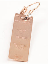 Carica l'immagine nel visualizzatore di Gallery, 63) ANAWE’EL - 1° a 4 Febbraio - Orecchino in bronzo satinato, orecchino bronzo satinato