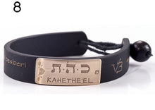 Carica l'immagine nel visualizzatore di Gallery, 08) KAHETHE’EL - 25 a 30 Aprile, bracciale caucciù piastrina bronzo